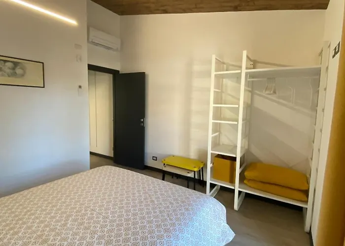 Villino Ancillotto With Garden And Parking Motorcycle Space *